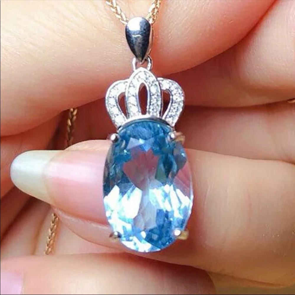 New Two Tone Beautiful Crown Aquamarine Necklace